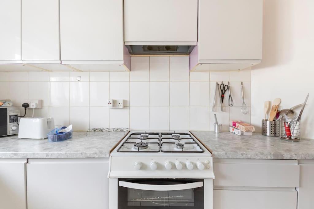 Cosy 1 Bedroom Flat Near Barking Town Centre Екстер'єр фото